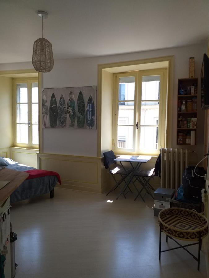 Les 3 Couronnes Apartment Granville Exterior photo